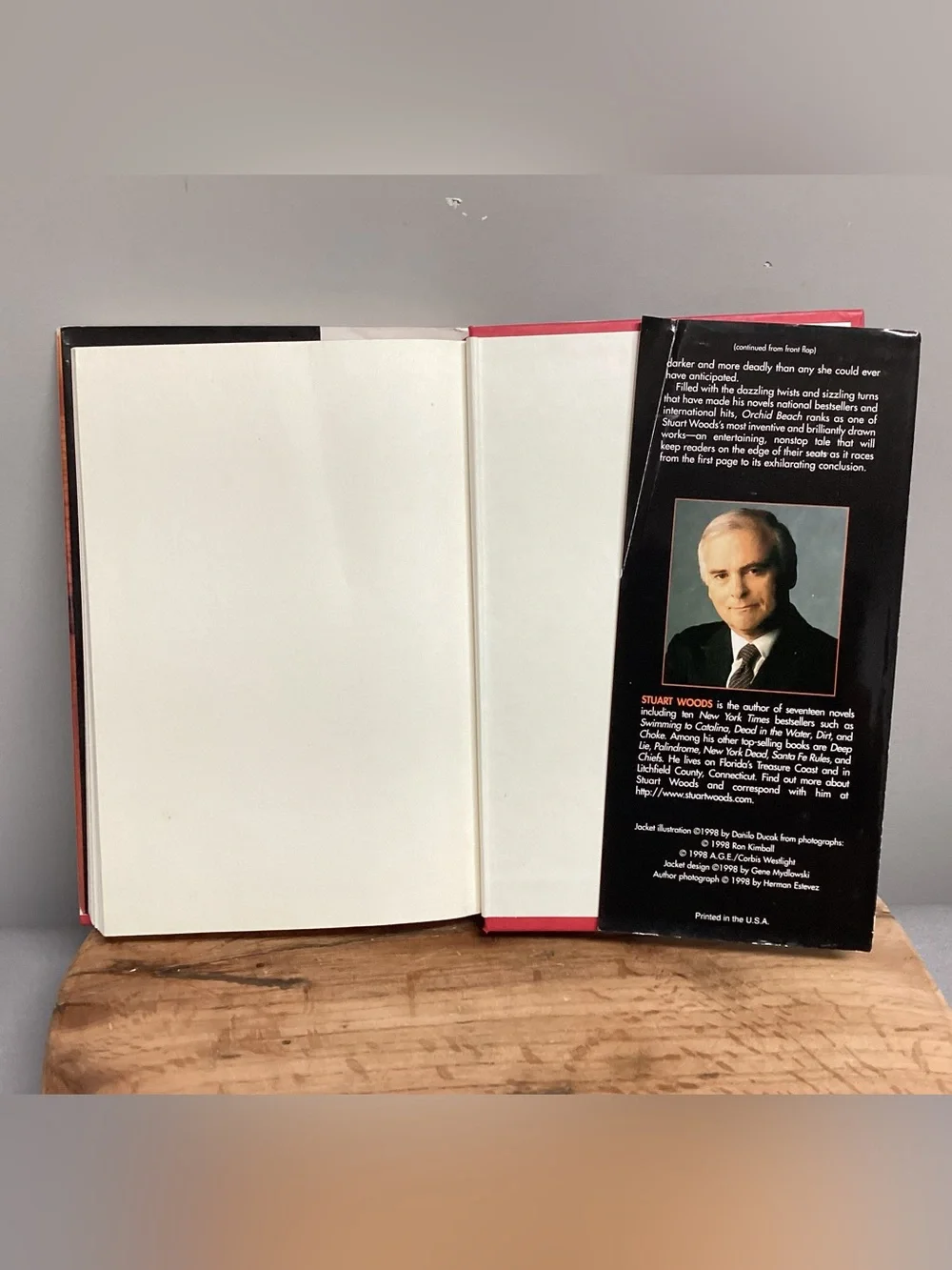 🟠 2/$10 - Orchid Beach - Hardcover / Hardback Edition - Stuart Woods - Vintage